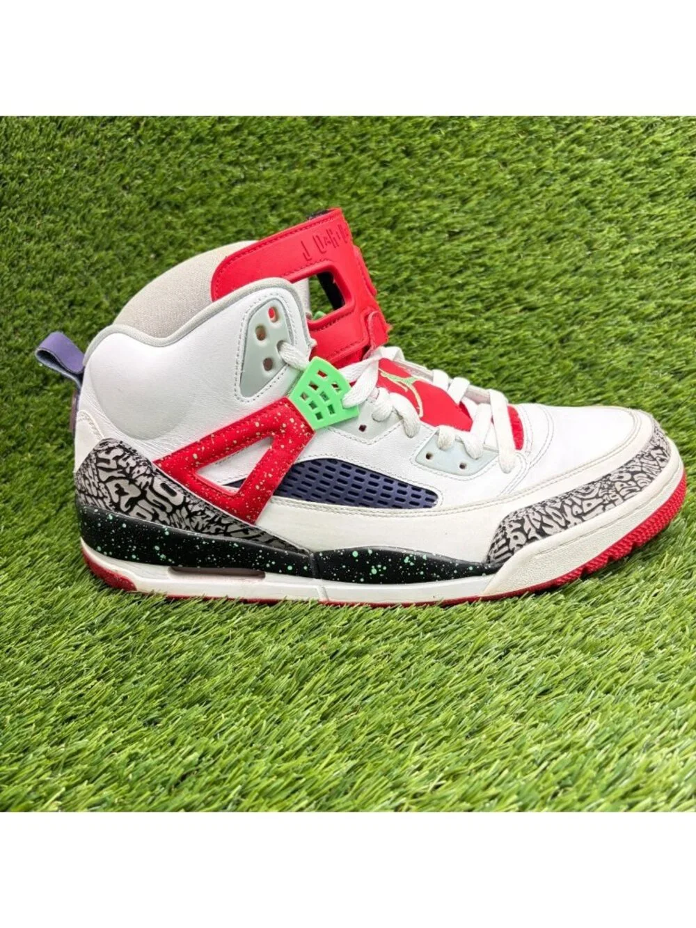 Nike Air Jordan Spizike Mens Size 13 White Red Athletic Leather Shoes Sneakers